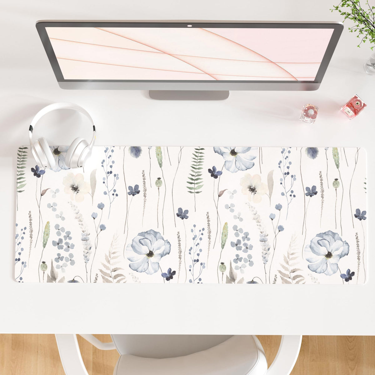 QiyI PU Leather Large Mouse Pad, Office Decor, 31.5" x 15.7", Rose Gold