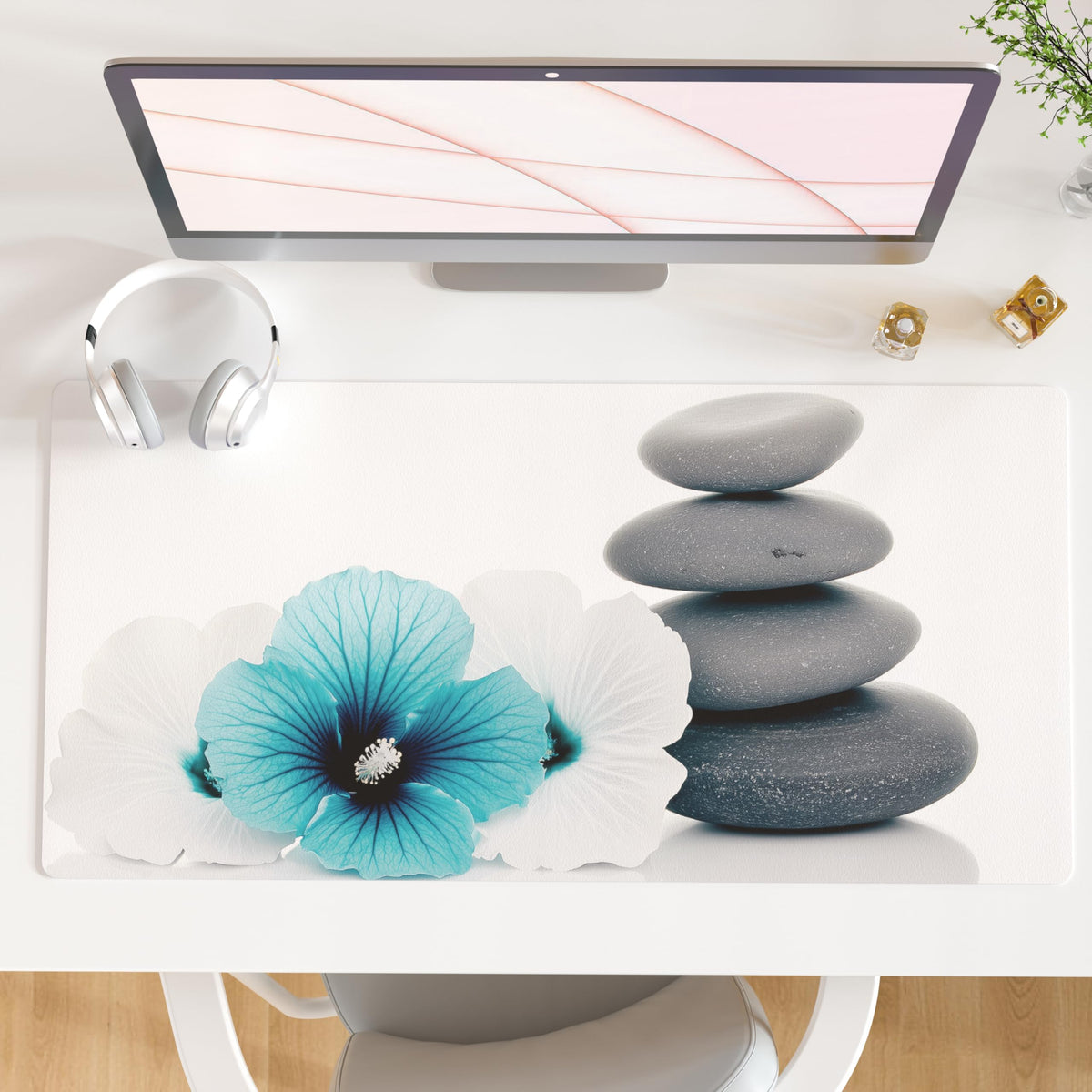 QiyI PU Leather Large Mouse Pad, Office Decor, 31.5" x 15.7", Rose Gold